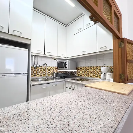 דירה En Carihuela Con Vistas Y Plaza De Garaje, Nucleo Cristal